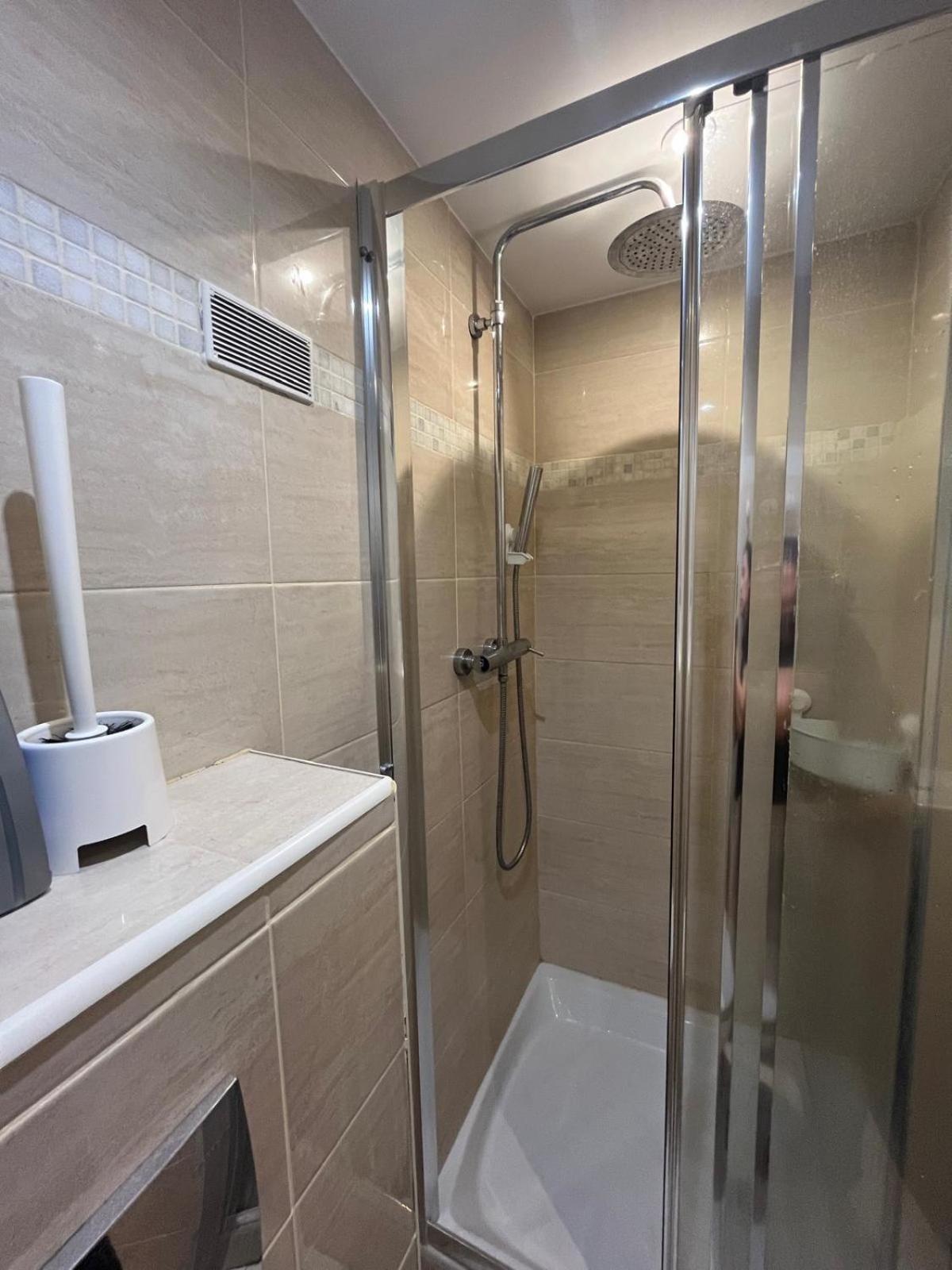 Jolie Appartement Nice Proche Mer Et Aeroport Une Chambre Plus Salon Avec Cuisine Εξωτερικό φωτογραφία